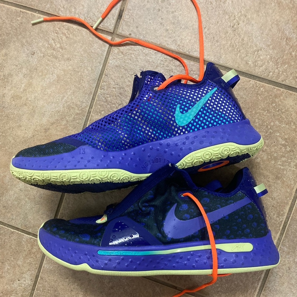 PG 4 Gatorade size 13 Nike basketball